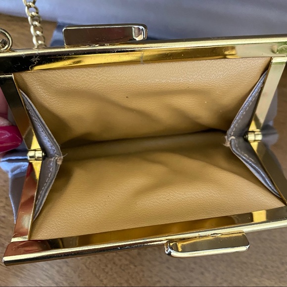 Vintage Lou Taylor Handbag with Mirror and Coin Purse - Picture 3 of 16